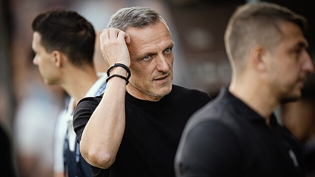 Jablonecký trenér Luboš Kozel během utkání proti Spartě