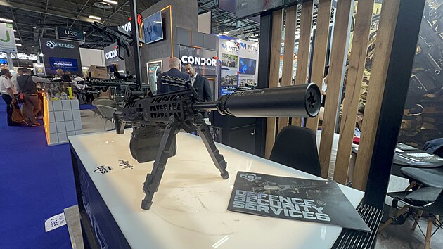 Produkce české společnosti DSS na veletrhu Eurosatory v Paříži