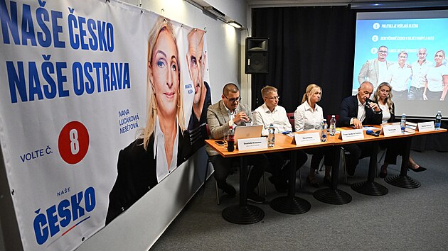 Tisková konference hnutí Naše Česko v klubu Atlantik v centru Ostravy. (9. září 2026)