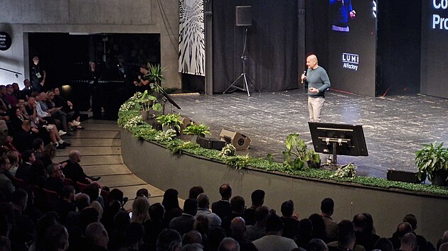 O konferenci Cerna.AI Festival v multifunkční hale Gong v ostravských Dolních Vítkovicích byl mimořádný zájem. (15. září 2026)