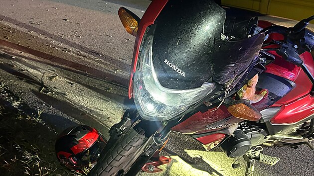 Mladá motorkářka se v táborské části Horky střetla se srnou. Do nemocnice zraněnou ženu transportoval vrtulník. (12. září 2026)