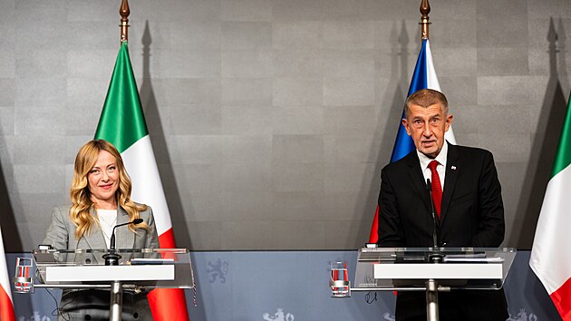 Předseda vlády Andrej Babiš se v Praze setkal s italskou premiérkou Giorgiou Meloniovou. (29. září 2026)