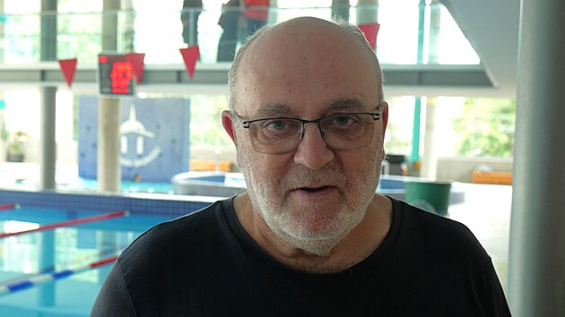 Na &uacute;spěch Čochtanklubu se při&scaron;el pod&iacute;vat i Ivo Nov&aacute;k, jeden z plavců podepsan&yacute;ch pod rekordem z roku 1983.