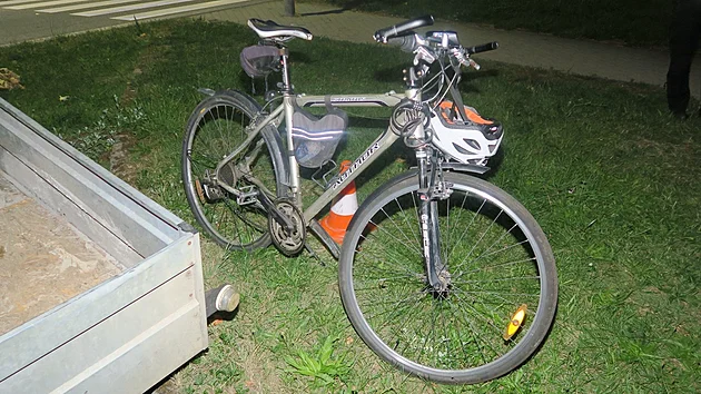 Cizinec při driftování srazil v Týně nad Vltavou muže na přechodu.