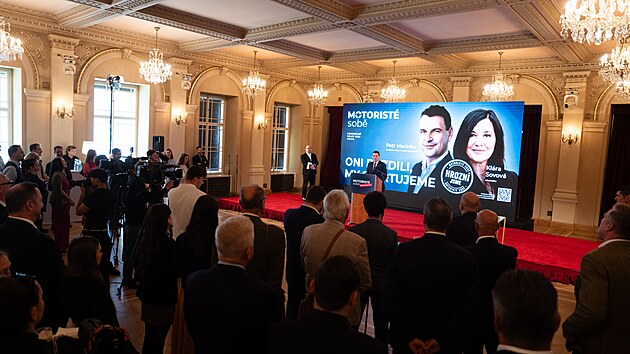 Motoristé na pražském Žofíně zahájili ostrou fázi kampaně před komunálními volbami. (29. září 2026)