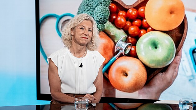 Jana Vydláková. Vedoucí Ambulance klinické imunologie a alergologie PLM, IKEM v pořadu iDNES Lounge na téma: Imunita a zdraví