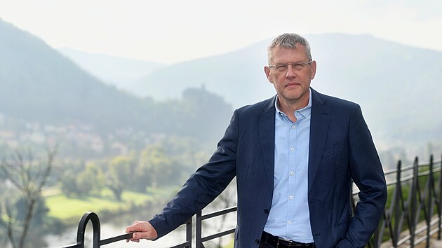 Tom&aacute;&scaron; Jel&iacute;nek je l&iacute;drem koalice PRO Pr&aacute;vo Respekt Odbornost a Stačilo! v &Uacute;st&iacute; nad Labem. &bdquo;Chceme bezpečn&eacute;, čist&eacute; a modern&iacute; město pro plnohodnotn&yacute; život v&scaron;ech generac&iacute;. Nab&iacute;z&iacute;me odpovědnou spr&aacute;vu, konkr&eacute;tn&iacute; v&yacute;sledky a otevřen&yacute; dialog s občany,&ldquo; uv&aacute;d&iacute;.