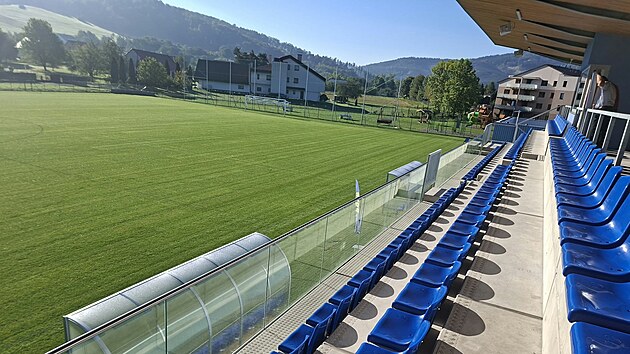 Nová cesta v Jablůnce na Vsetínsku vedla přes hřiště, silničáři ho proto „přeložili“. (září 2026)