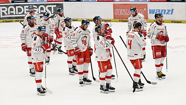 Zdrcení hokejisté Olomouce - od Třince dostali devět gólů.