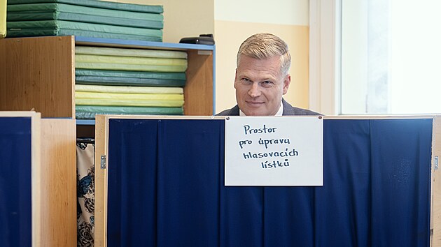V Česku začaly komun&aacute;ln&iacute; a sen&aacute;tn&iacute; volby. Filip Turek Z&Scaron; Marj&aacute;nka. (9. z&aacute;ř&iacute; 2026)