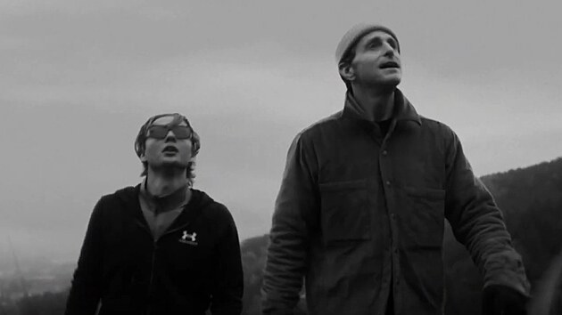 Cameron Douglas (vpravo) a Edouard Philipponnat z&aacute;ř&iacute; ve znělce Sportfilm Festivalu Liberec-