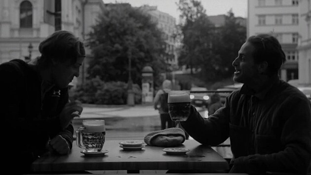 Cameron Douglas (vpravo) a Edouard Philipponnat z&aacute;ř&iacute; ve znělce Sportfilm Festivalu Liberec-