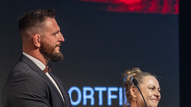 Luk&aacute;&scaron; Krp&aacute;lek a Radka Č&aacute;slavsk&aacute; na slavnostn&iacute;m ceremoni&aacute;lu Sportfilm Festivalu v Liberci (3. ř&iacute;jna 2026)