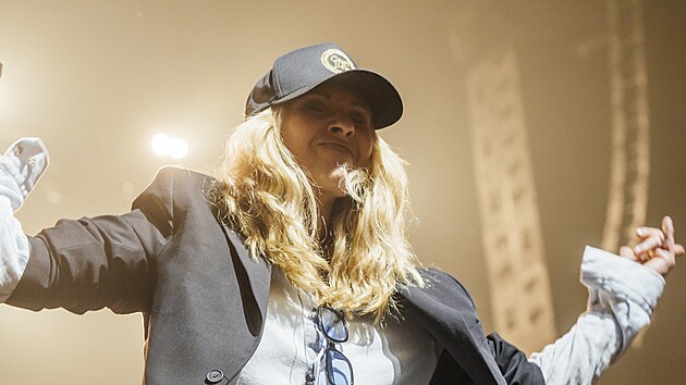 Tereza Pergnerová na koncertu skupiny Lunetic (2. října 2026)