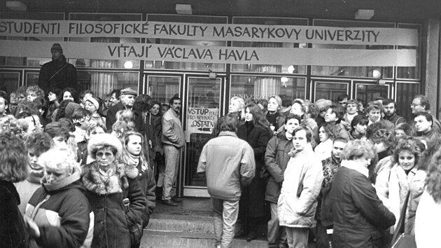Havlova n&aacute;v&scaron;těva na Masarykově univerzitě 15. ledna 1990.