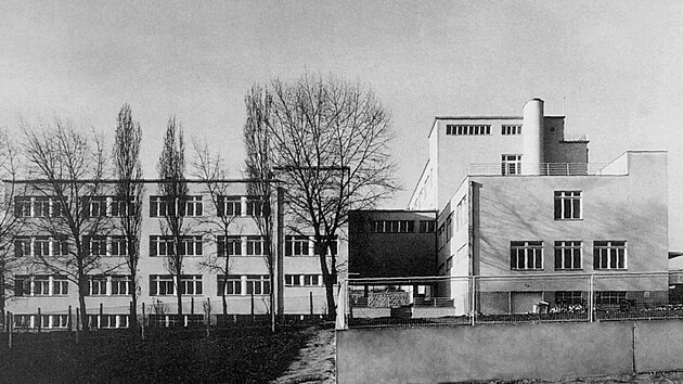 Dům útěchy od architekta Bedřicha Rozehnala.