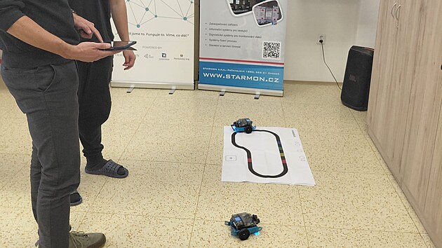 Nov&eacute; vzděl&aacute;vac&iacute; centrum CzechUpEDU v Česk&eacute; Třebov&eacute; nab&iacute;z&iacute; studentům možnost vyzkou&scaron;et si modern&iacute; technologie př&iacute;mo v praxi.