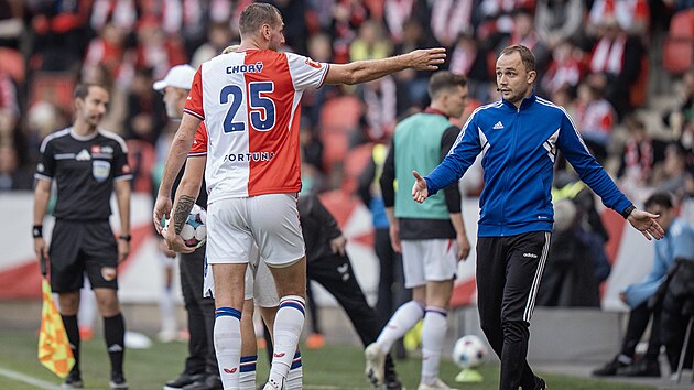 Tom&aacute;&scaron; Chor&yacute; ze Slavie opou&scaron;t&iacute; po červen&eacute; kartě hři&scaron;tě v z&aacute;pase s Hradcem Kr&aacute;lov&eacute;.