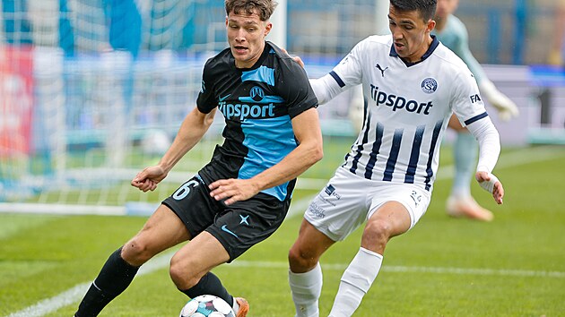 Libereck&yacute; z&aacute;ložn&iacute;k Alexandr Bužek (vlevo) a Tihomir Kostadinov ze Slov&aacute;cka