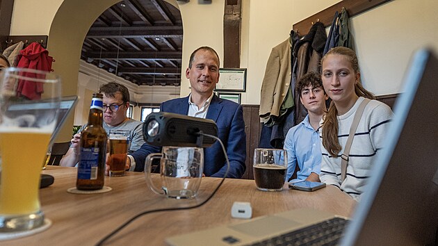 Volebn&iacute; &scaron;t&aacute;b PRAHA SOBĚ. Na sn&iacute;mku  Jan Čižinsk&yacute;. (17. ř&iacute;jna 2026)