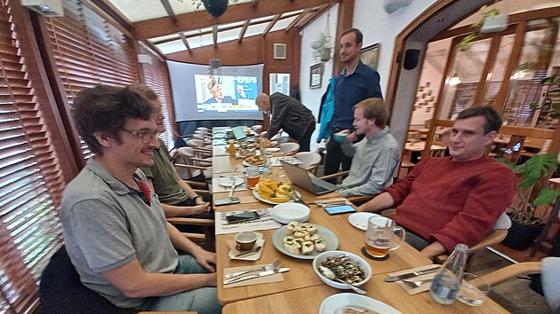 V českobudějovick&eacute; restauraci U Kliky maj&iacute; &scaron;t&aacute;b Občan&eacute; pro Budějovice a STAN.