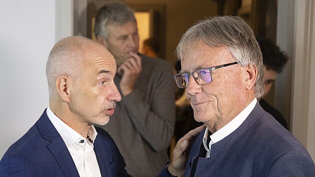 L&iacute;dr hnut&iacute; Na&scaron;e Česko Martin Kuba hovoř&iacute; s Tom&aacute;&scaron;em Fialou, kter&yacute; na Strakonicku obh&aacute;jil post sen&aacute;tora. (10. ř&iacute;jna 2026)