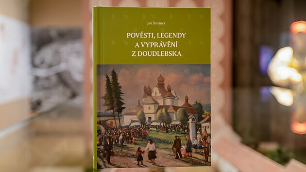 Pověsti, legendy a vypr&aacute;věn&iacute; z Doudlebska - tak se jmenuje nov&aacute; kniha etnografa a n&aacute;rodopisce Jana &Scaron;im&aacute;nka z Doudleb na Českobudějovicku. &Scaron;im&aacute;nka jsme fotili v Jihočesk&eacute;m muzeu. (16. ř&iacute;jna 2026)