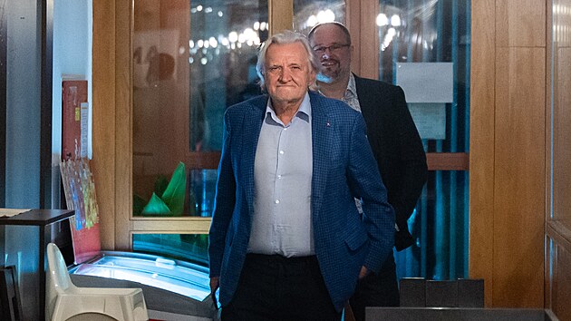 Jako první se zlínský primátor po volbách sešel se zástupci hnutí Zlín 21 v čele s Čestmírem Vančurou. (10. říjen 2026)