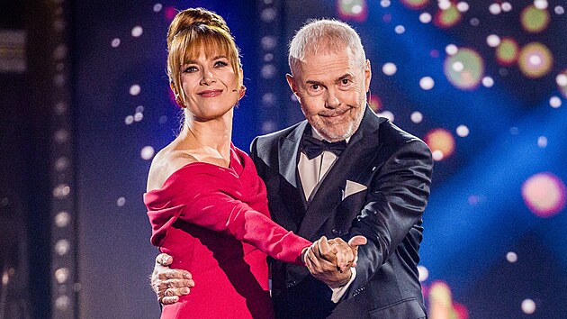 Leto&scaron;n&iacute; ročn&iacute;k je v&yacute;jimečn&yacute; tak&eacute; t&iacute;m, že moder&aacute;toři Marek Eben a Tereza Kostkov&aacute; ozn&aacute;mili, že tanečn&iacute; show prov&aacute;zej&iacute; naposledy. (2026)