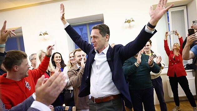 Jan Grolich slaví. Senátorské křeslo má jisté.