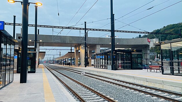 Zrekonstruovaná nástupiště nádraží Smíchov. (20. října 2026)