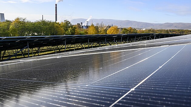 Nová fotovoltaická elektrárna v Růžodolu u Litvínova. (říjen 2026)