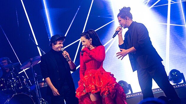 Lucie B&iacute;l&aacute; na turn&eacute; Obyčejn&aacute; holka v ř&iacute;jnu 2026.