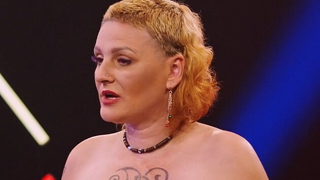 Kamila v Naked Attraction