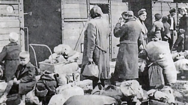 Nádraží Karlovy Vary – Dvory v říjnu 1946