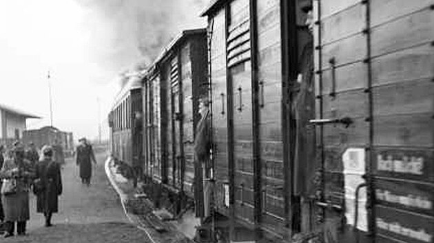 Poslední vlak vyjel z Karlových Varů 26. října 1946.
