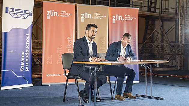 Zlín podepsal klíčové smlouvy s firmou PSG, obnova deset let zavřeného Velkého kina by se mohla rozeběhnout do konce roku. (říjen 2026)