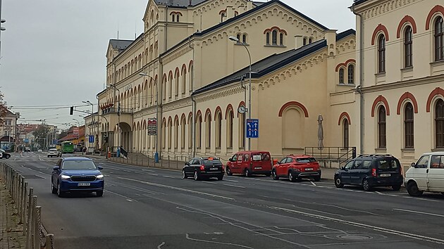 Komunikace u vlakov&eacute;ho n&aacute;draž&iacute; v Teplic&iacute;ch patř&iacute; k probl&eacute;mov&yacute;m m&iacute;stům, kde řidiči často překračuj&iacute; povolenou rychlost.