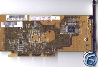 Zadn strana karty ASUS V7100/T