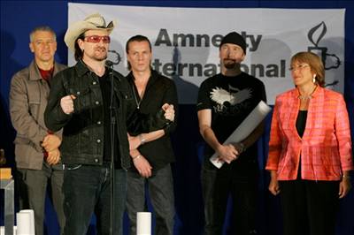 Dokáme se U2 iv? Zatím jsou potvrzené termíny v Poznani 28. února a v Katovicích 27. srpna