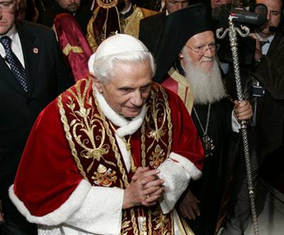 Pape Benedikt XVI. pi setkání s ekumenickým patriarchou Bartolomjem I.