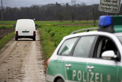 Policie pátrala po mladíkov tlo v blízkosti Offenburgu.