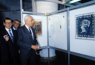 Na modrého Mauritia se v roce 1978 piel podívat i tehdejí generální tajemník KS a prezident Gustáv Husák. Výstava se konala pod heslem Potovní známka a filatelie - svt poznání a míru.