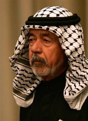 Chemický Ali (bratranec Saddáma Husajna) byl odsouzen k trestu smrti za podíl na vyvradní Kurd v 80. letech.