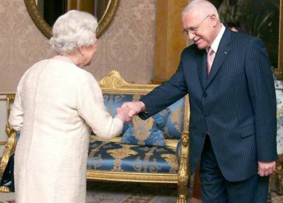 Václav Klaus pi setkání s královnou Albtou II.
