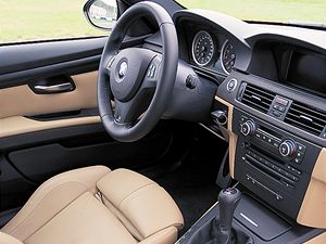BMW M3 - palubn deska