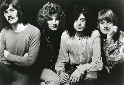 Led Zeppelin v dob nejvtí slávy. Zleva bubeník John Bonham, zpvák Robert Plant, kytarista Jimmy Page a basista John Paul Jones.