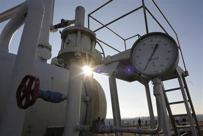 Ukrajina zaala podle Ruska erpat plyn urený pro Evropu.