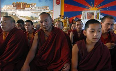 Mnii v tibetských klátrech trpí nedostatkem zásob.
