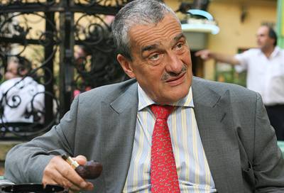 Ministr zahranií Karel Schwarzenberg.